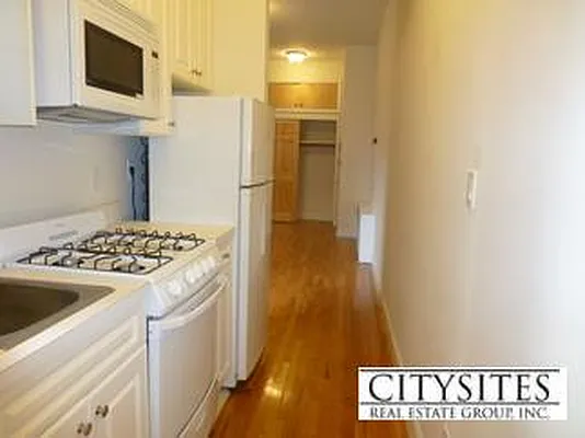 Rented by CitySites Real Estate Group | media 17
