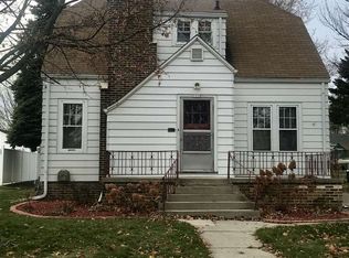 1118 N 16th St, Manitowoc, WI 54220