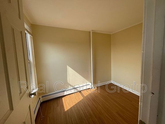 5th image of 58 Philip St APT 2