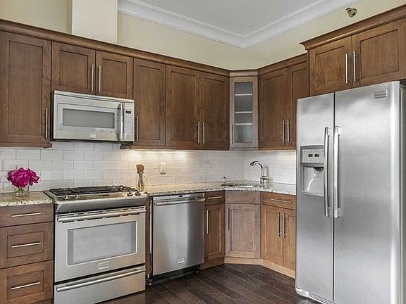 4th image of 1600 Kaufers Ln Unit 15