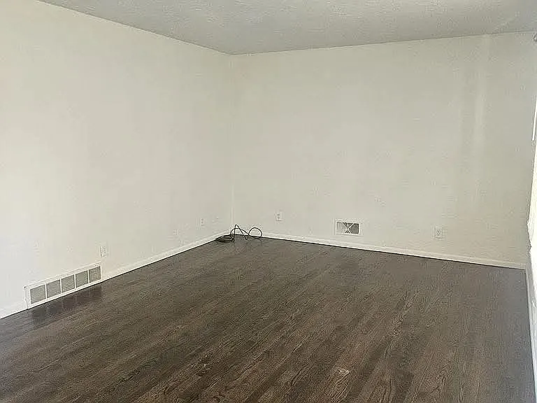 Mind blowing 3 bedroom home with amenities — Photo 1