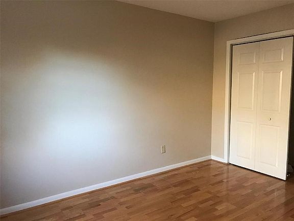 4th image of 5 Stonehenge Dr Unit 243S