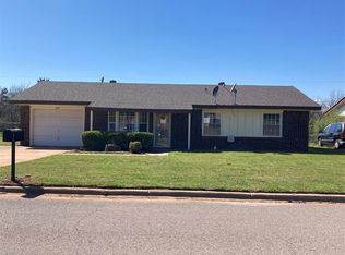 406 Crestdale, Noble, OK 73068