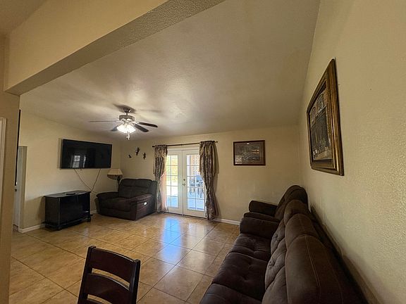 5th image of 1312 N Gowdy Street