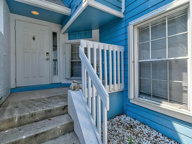 1216 Ocean Dunes Cir — Photo 5