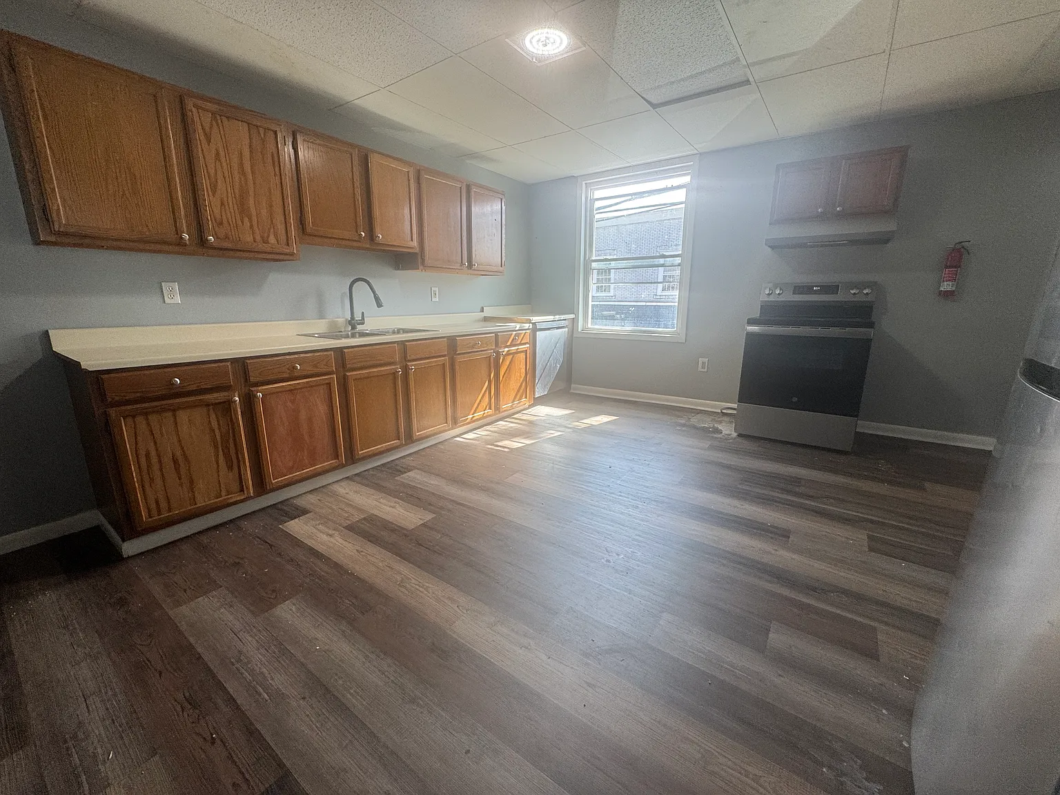 2 bed, 1500 sqft, $1,500 — Photo 4