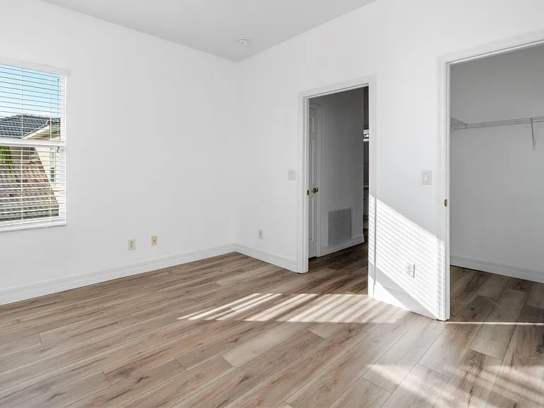10888 Cory Lake Dr — Photo 37