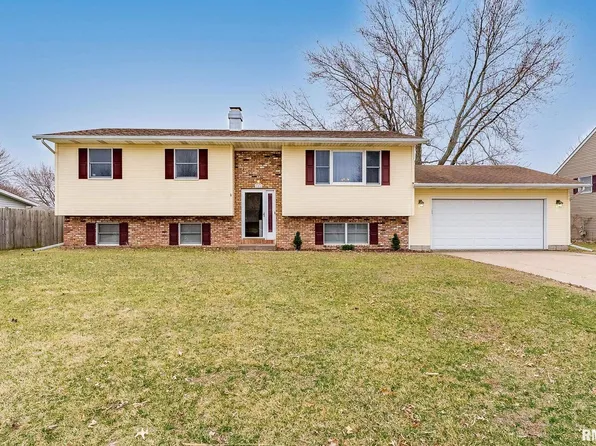 106 Pine Ct, Colona, IL 61241