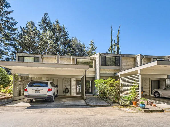 22717 Lakeview Dr, Mountlake Terrace, WA