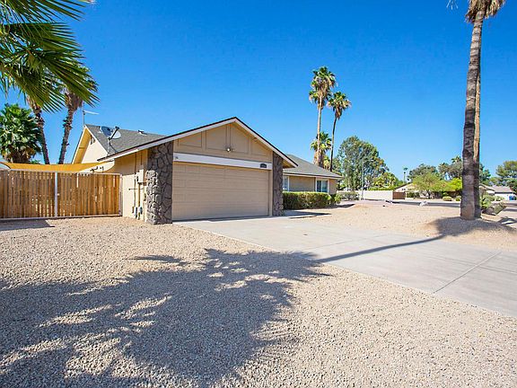 2nd image of 5230 E Beck Ln