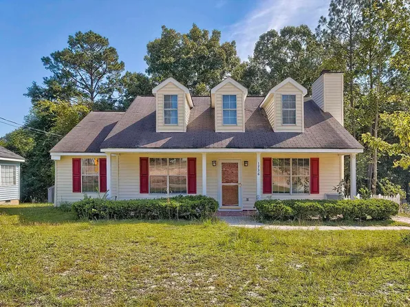 1736 Fairfax Dr, Camden, SC 29020