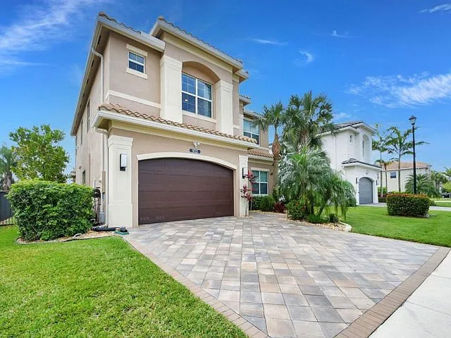 9712 Celtic Sea Ln — Photo 2