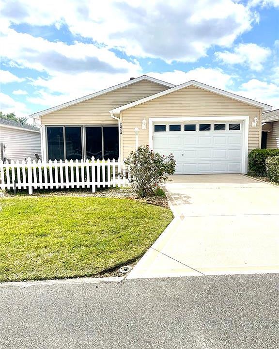 1st image of 2454 Kingstree Pl