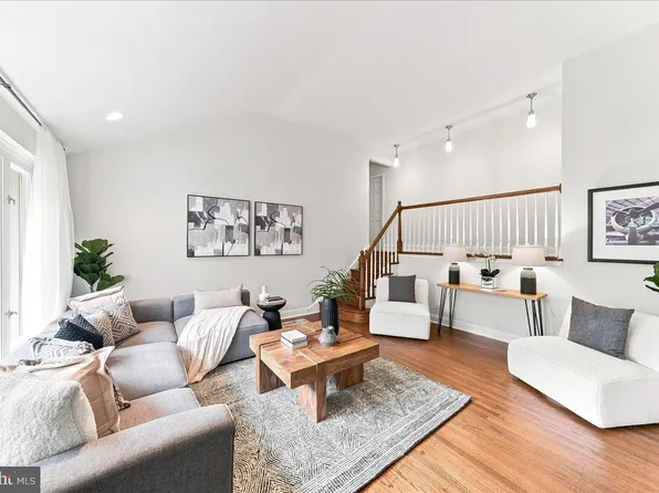 326 Glen Ridge Rd, Havertown, PA 19083