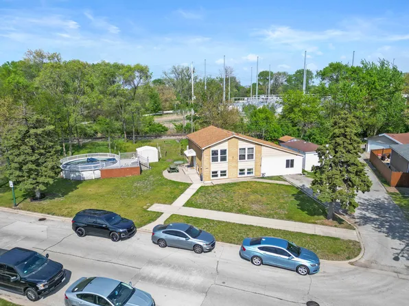 12713 S Escanaba Ave, Chicago, IL 60633