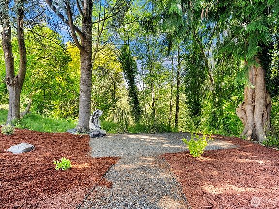 5th image of 115 Spring Hill Drive