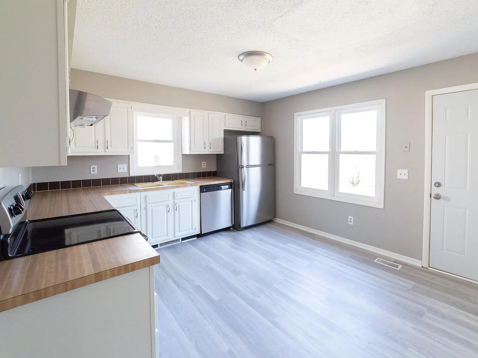 3417 SE 20th St — Photo 4
