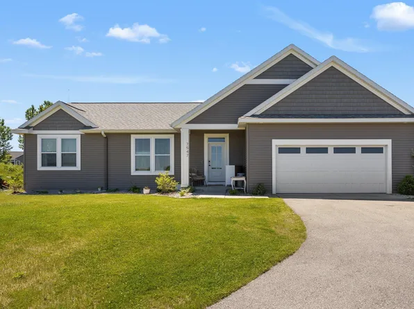 7547 E Meadows Dr, Cedar, MI 49621