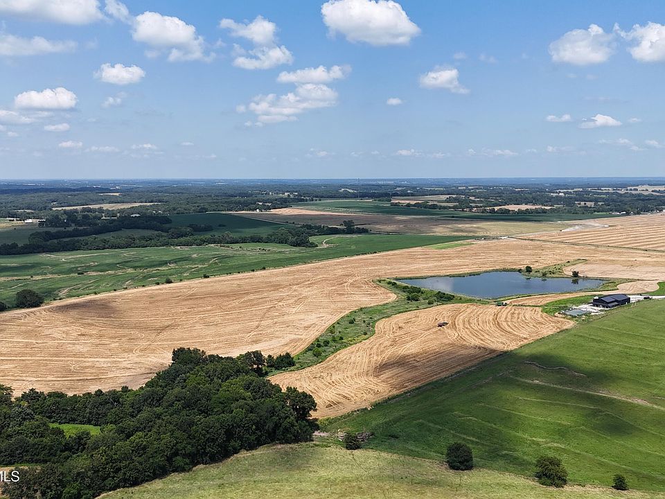 1st image of Renshaw Dr