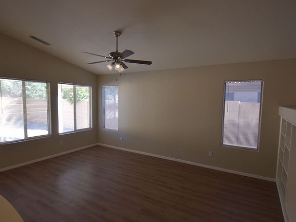 3rd image of 10384 W Tonopah Dr