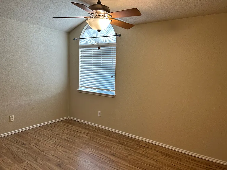 6207 Palmetto Way — Photo 16