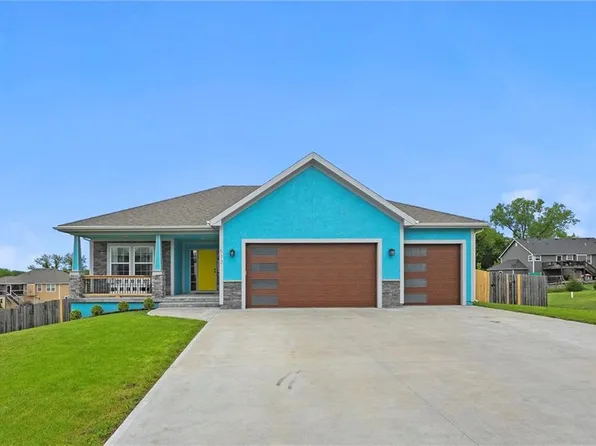 513 W 3rd St, Mc Louth, KS 66054