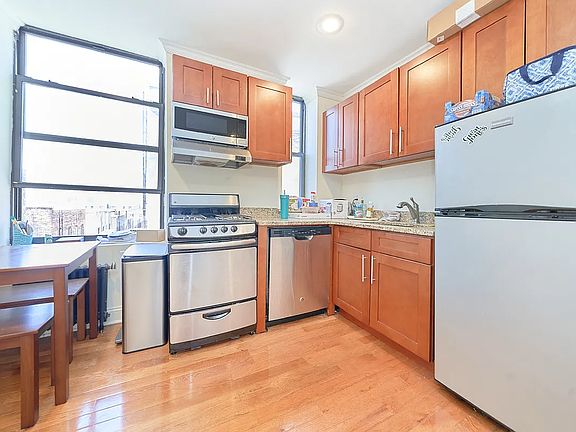 2nd image of 1590 Amsterdam Ave APT 54