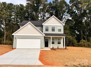 1220 Fall Day Cir SW, Lenoir, NC 28645