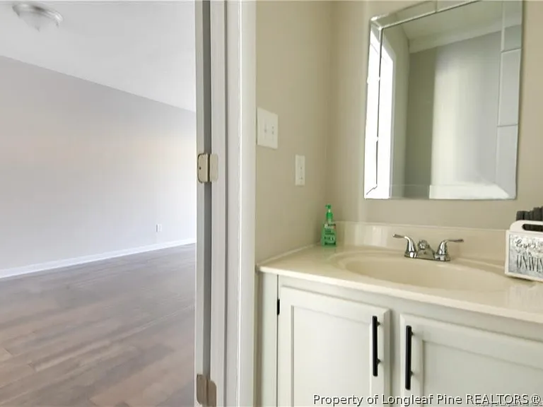 5940 Laguna Dr — Photo 31