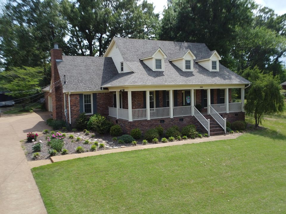1st image of 1065 Cooper Dr
