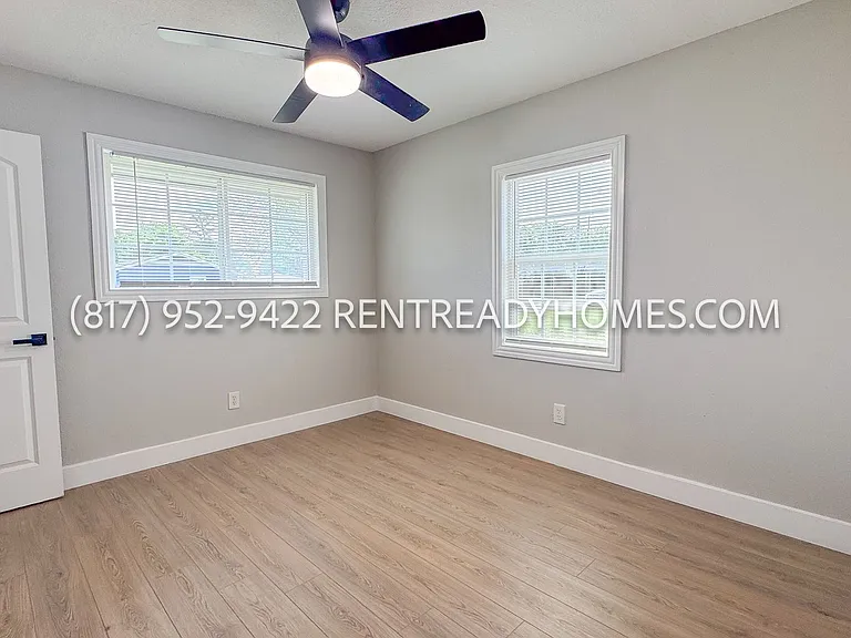 2613 Fairbrook St — Photo 27