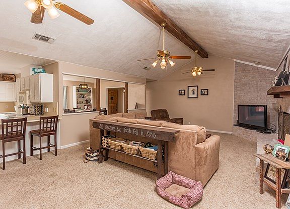 2nd image of 3726 Briargrove Ln