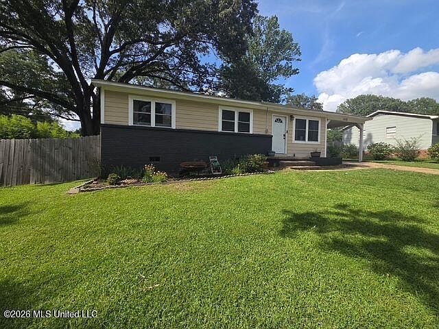 1st image of 2032 Carolyn Ln