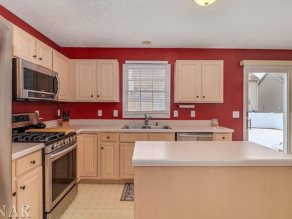 4th image of 3506 Castlemain Dr