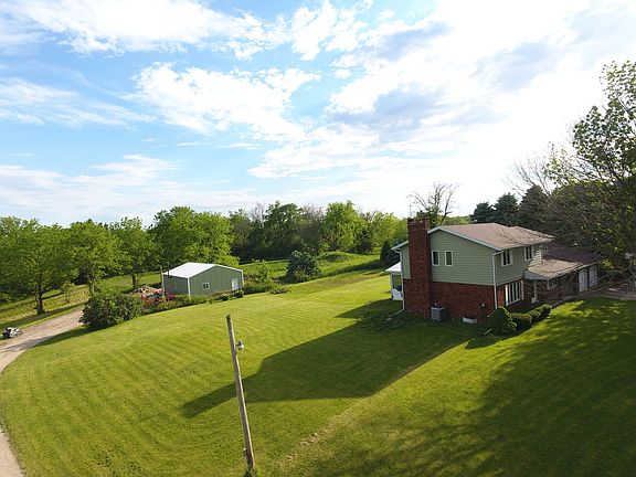 3rd image of 1991 County Road 1400 N