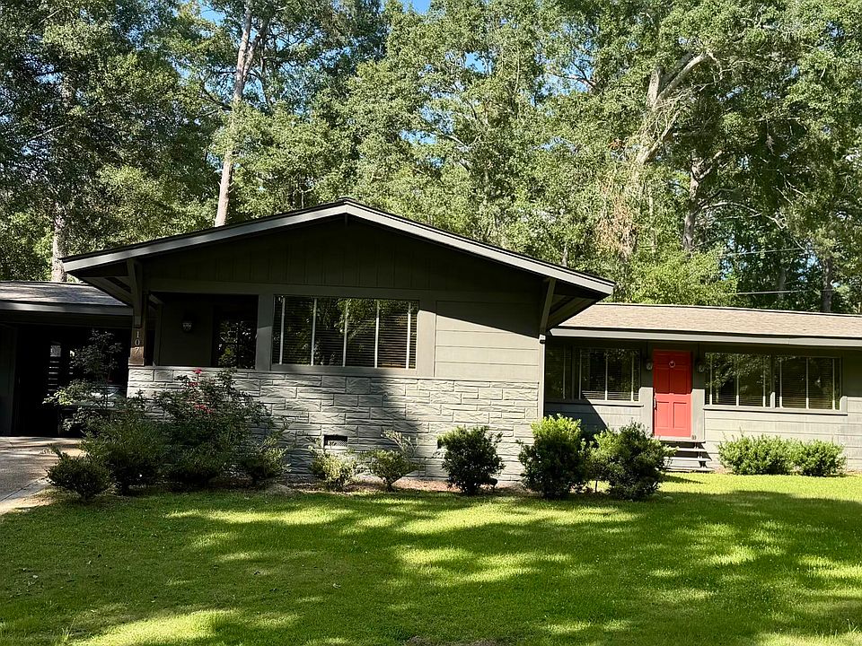 1st image of 107 Woodland Hill Dr
