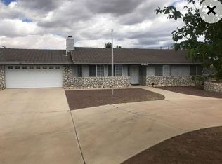 11025 Navajo Rd, Apple Valley, CA 92308