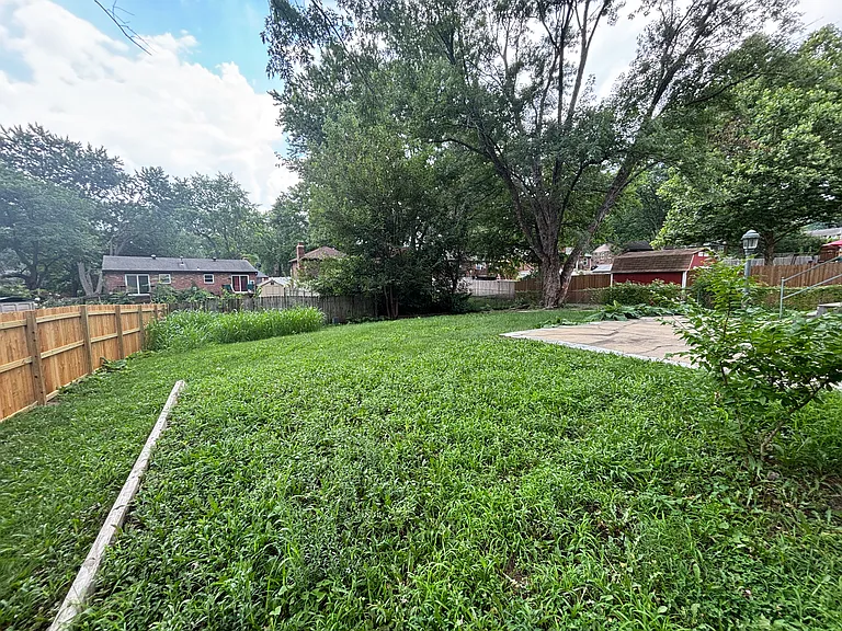 2904 NW Bristol Ct — Photo 16