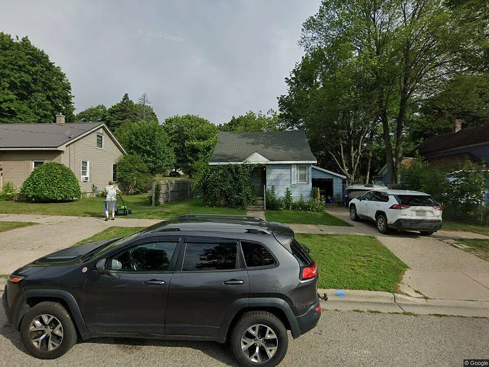 521 Howard St