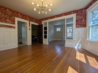 1716 SE Belmont St, Portland, OR 97214