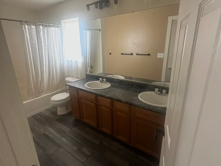 3827 W Prospect Ave — Photo 17
