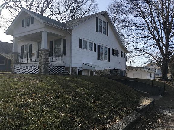 3rd image of 1200 Central St