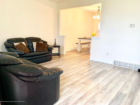 2nd image of 1742 Maisonette Dr
