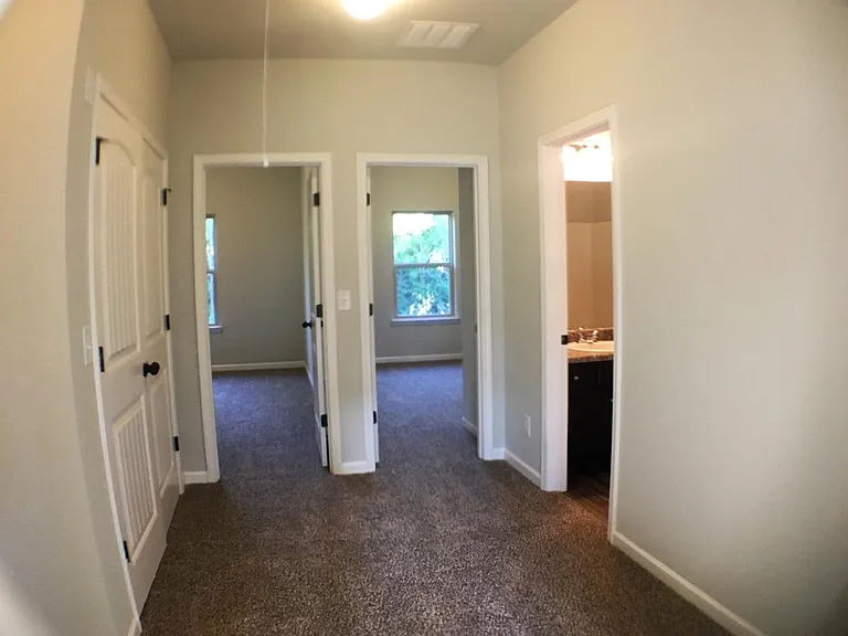690 Oakside Pl — Photo 11