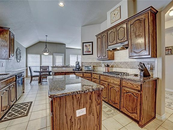 5th image of 4812 King Harbor Ct