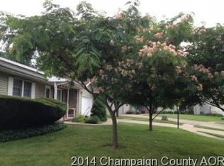 13 Burdette Ct, Monticello, IL 61856