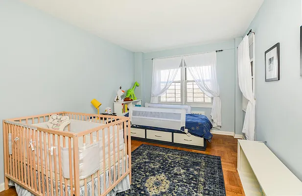 Sold by EZ Premier Realty | media 5