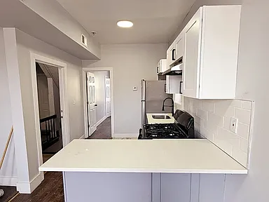 358 Peshine Ave #3 — photo 2 of 6
