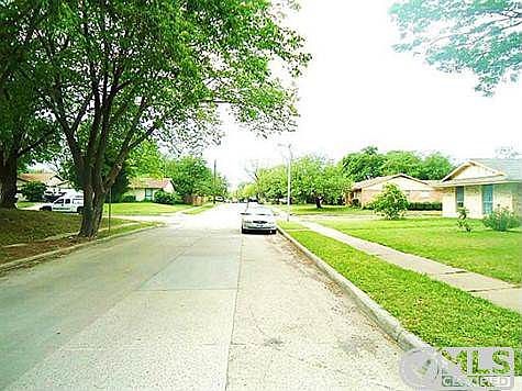 5th image of 3022 Sidney Dr