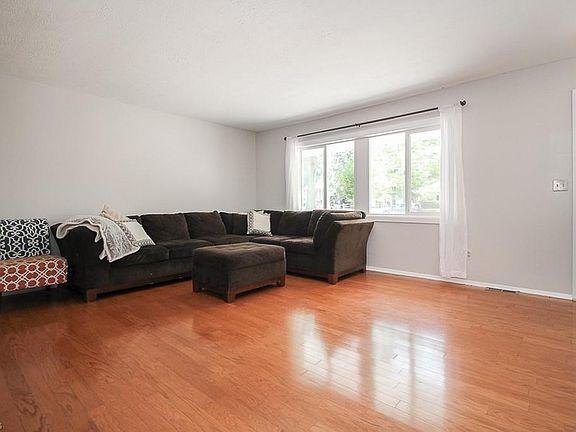 4th image of 6709 Duneden Ave